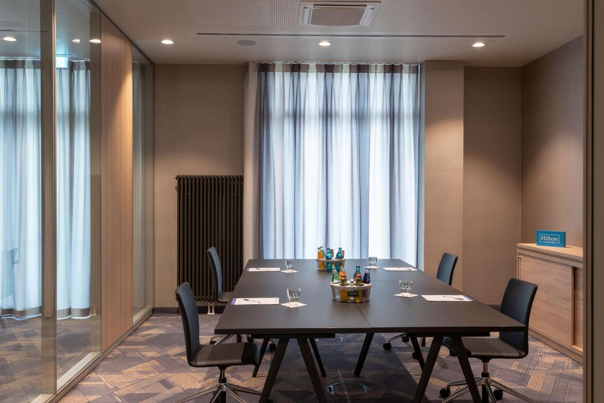 Hampton By Hilton North 3* München